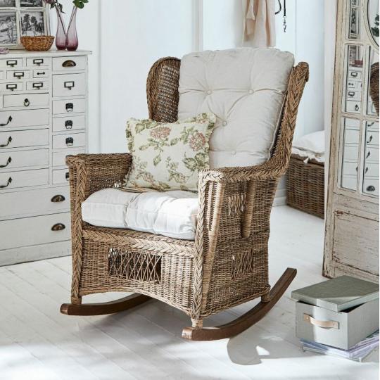 vinatge kenyelmes natur rattan hintaszek fotel country nyaralo terasz butor cottage provansz provence mediterran videki nyaralo.jpg